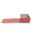 분홍색 접이성 자기 우아한 선물 상자 재활용 된 고지 선물 상자